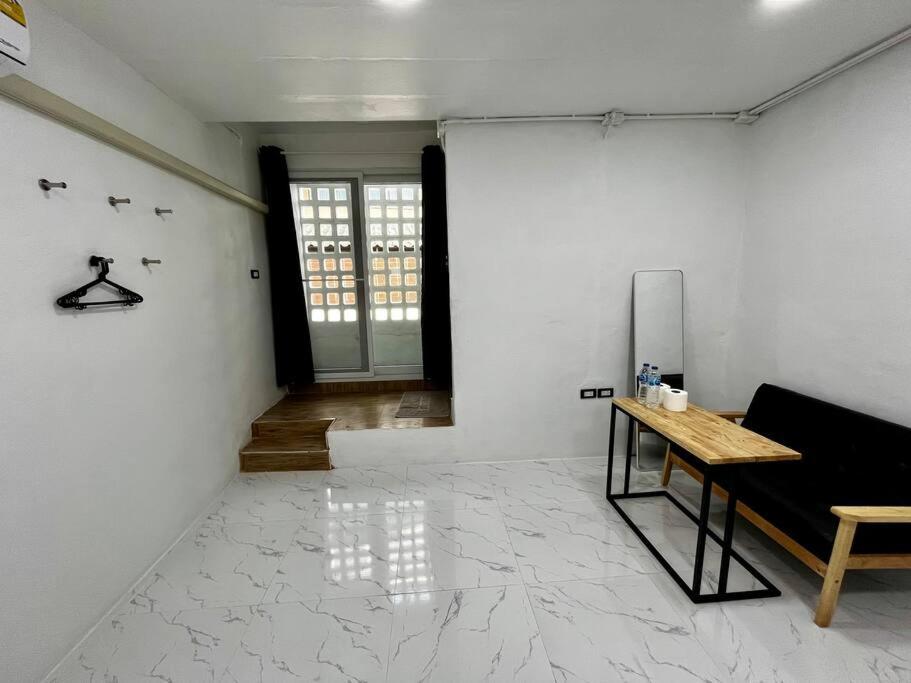 Apartamento Megun 10 L Bangkok Exterior foto
